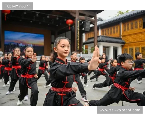 重庆十一中武术操大课间展示，传统体育融入日常教学
