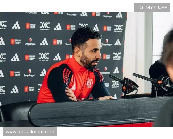 曼联裁员后员工总数减至700人，成本控制见成效