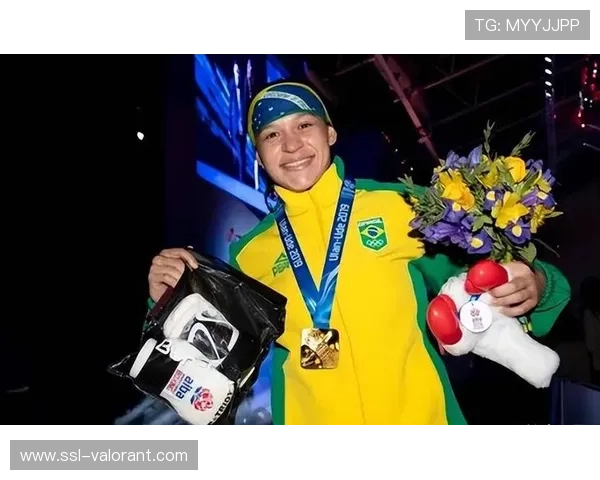 本·惠特克批评老东家赛程安排不力,新合约保障年度3-4战 本·惠特克批评老东家赛程安排不力,新合约保障年度3-4战